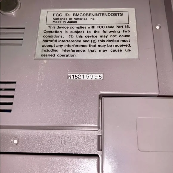 1985 Original Nintendo NES Console With 2 Controllers, Adapter ~ No games! - Picture 14 of 14